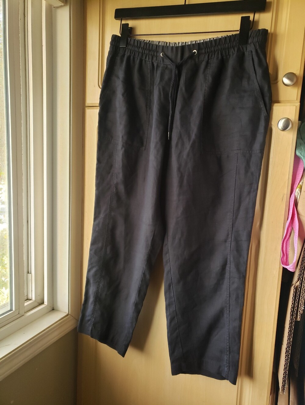 Olsen Linen Lisa Elastic-Waist Ankle Cropped Pants. Pockets